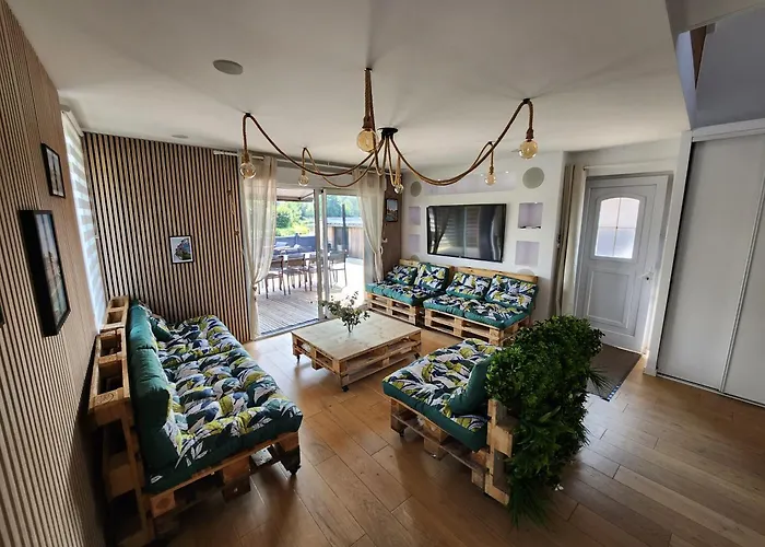 L'escapade Romantique Bed & Breakfast 4*